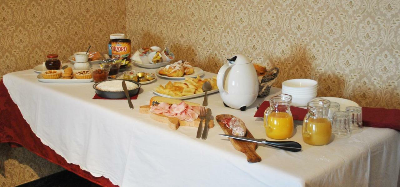 B&B Le Coccinelle Torre Bormida Екстериор снимка