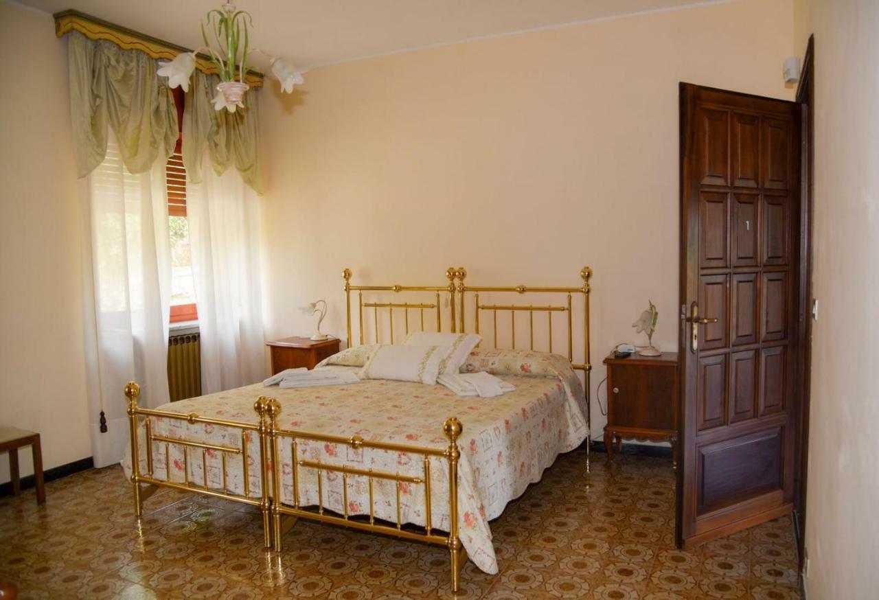 B&B Le Coccinelle Torre Bormida Екстериор снимка